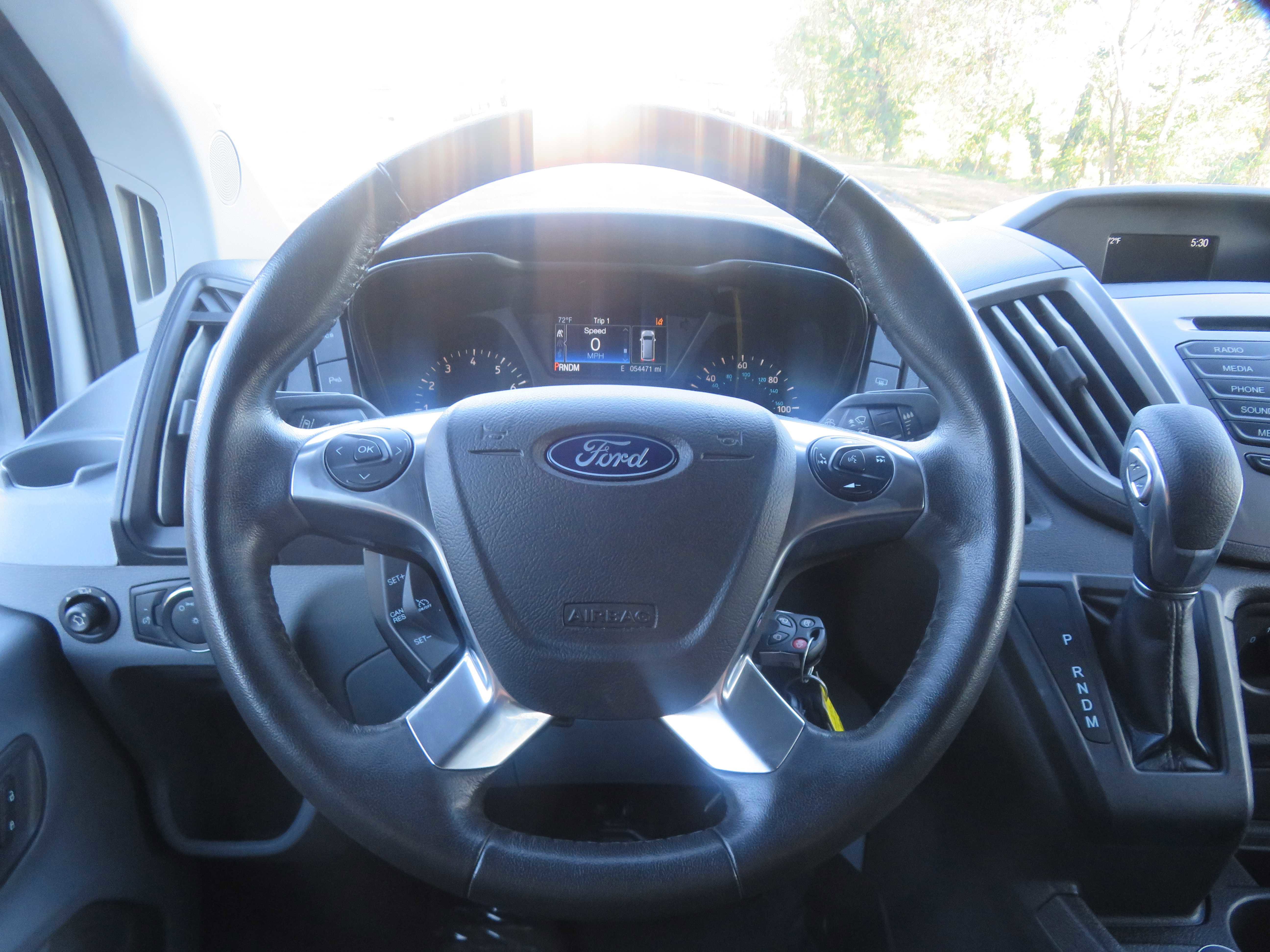 Used 2018 Ford Transit 150 XLT image 39