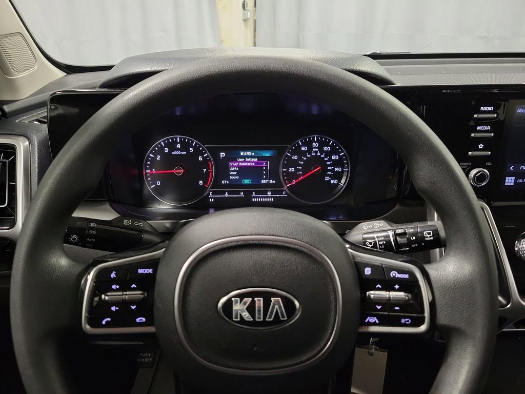 Used 2021 Kia Sorento LX image 14