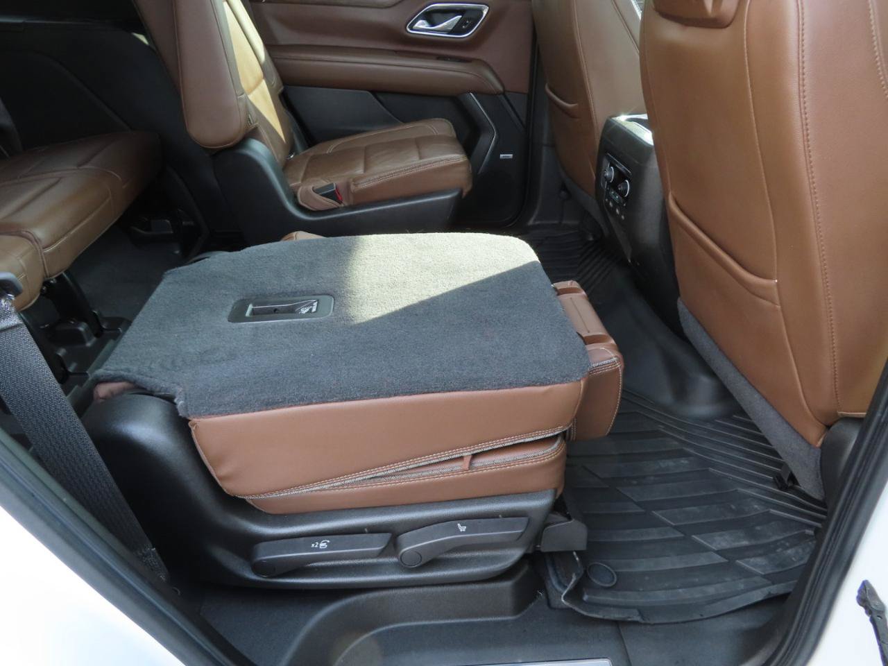 Used 2021 Chevrolet Tahoe High Country w/ Premium Package AWD/4WD image 52