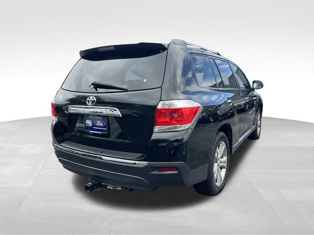 Used 2012 Toyota Highlander Limited w/ Tow Pkg FWD image 3