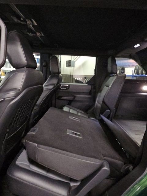 Used 2024 Ford Bronco Everglades image 31