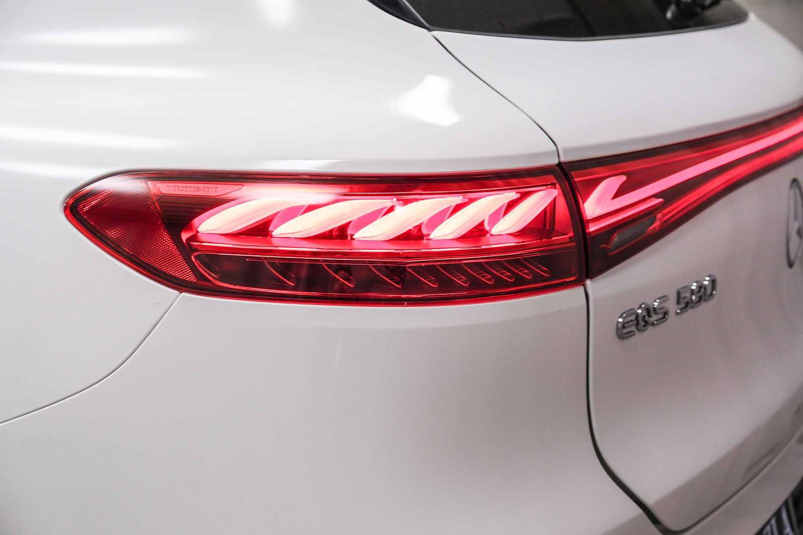 Certified 2023 Mercedes-Benz EQS 580 4MATIC SUV image 7