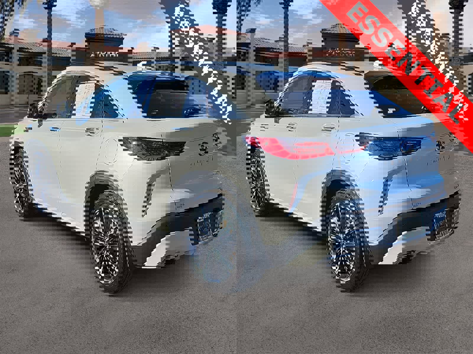 Used 2022 INFINITI QX55 Essential w/ Proassist Package image 6