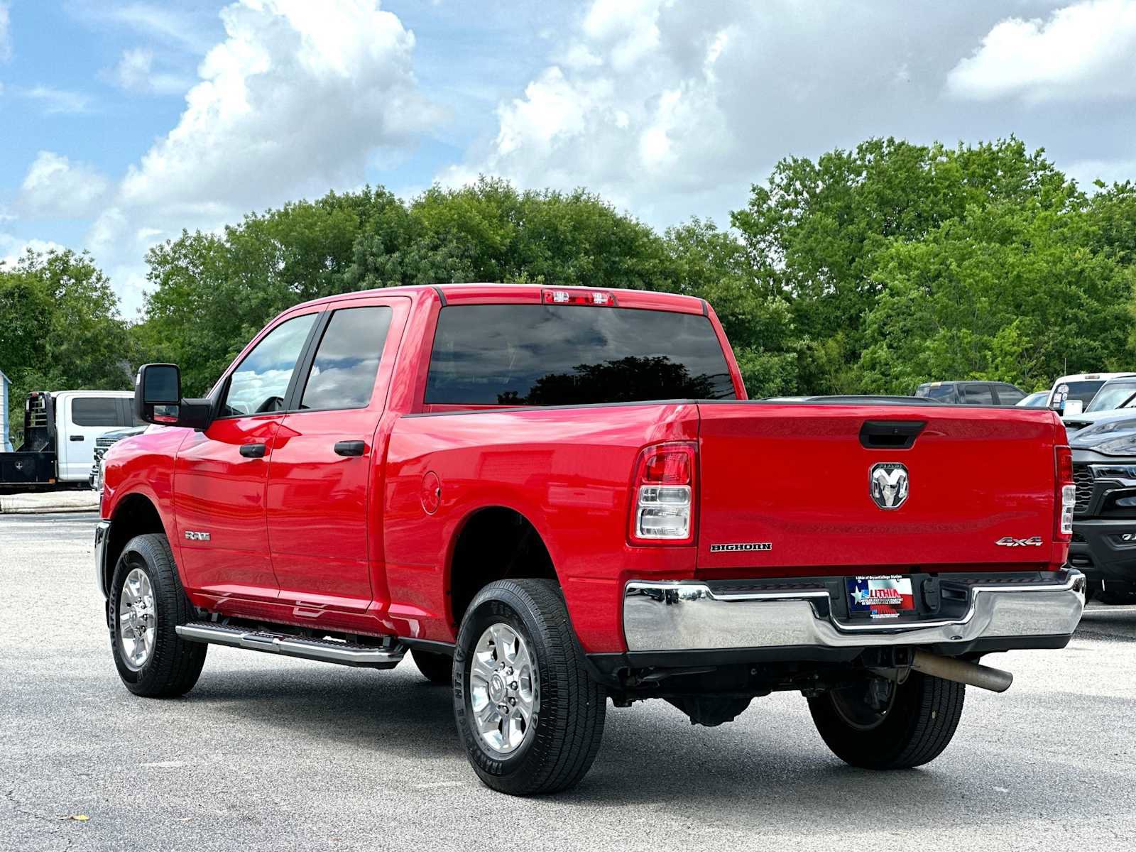 Used 2024 RAM 2500 Big Horn w/ Bed Utility Group image 12