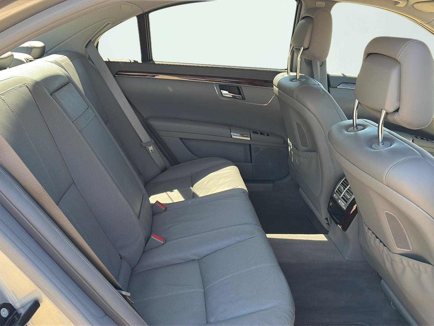 Used 2009 Mercedes-Benz S 550 4MATIC image 31