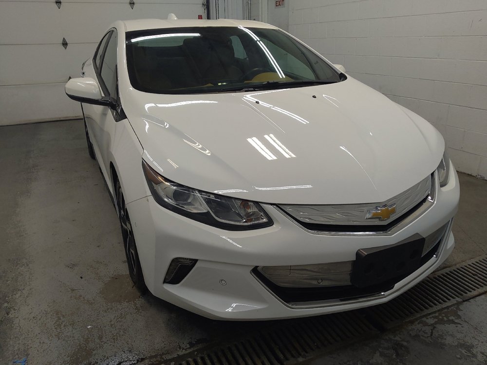 Used 2017 Chevrolet Volt Premier w/ Driver Confidence II Package FWD image 13
