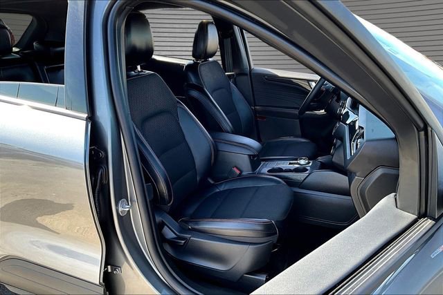 Used 2025 Ford Escape ST-Line Select image 27