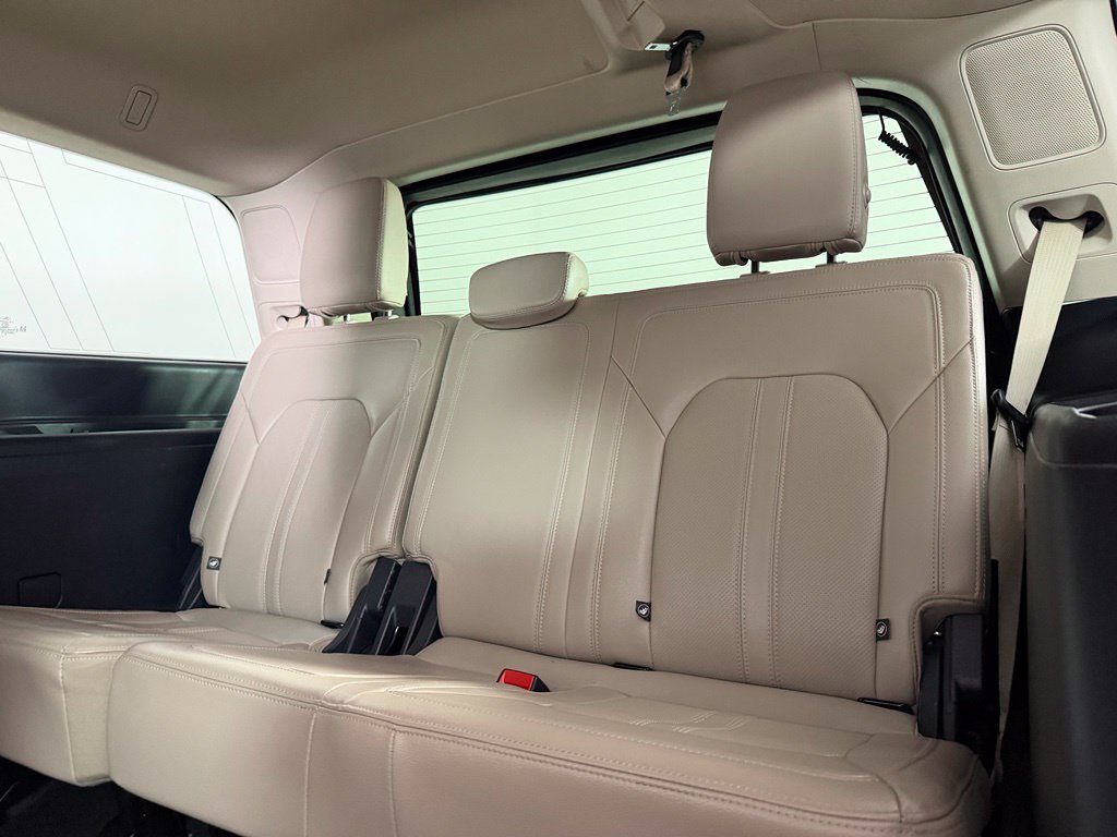 Used 2024 Ford Expedition Limited RWD image 21