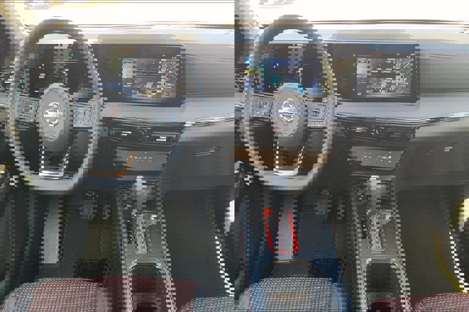 Certified 2025 Nissan Kicks SR image 5