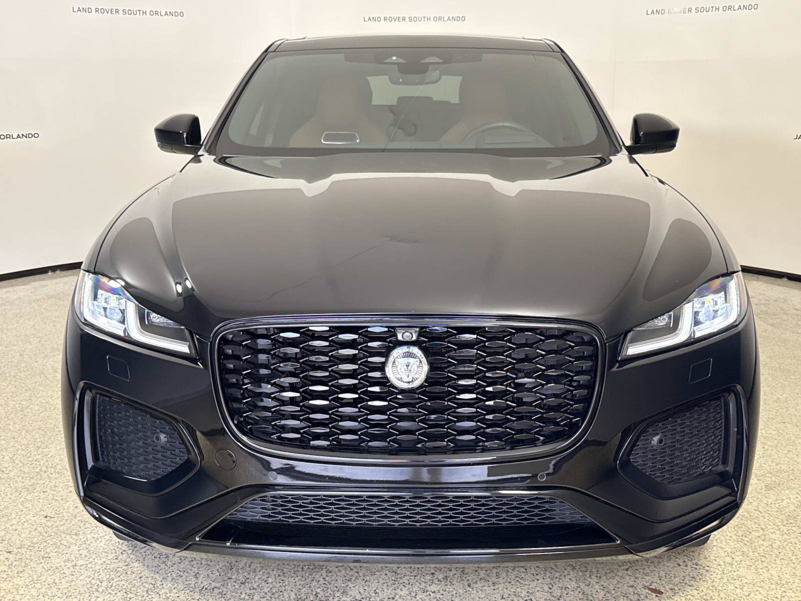 Certified 2026 Jaguar F-PACE R-Dynamic S AWD/4WD image 8