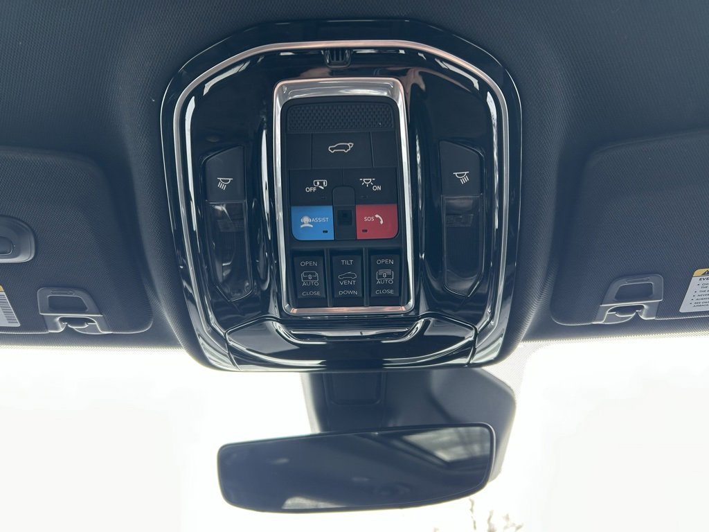 Used 2021 Jeep Grand Cherokee L Overland image 17