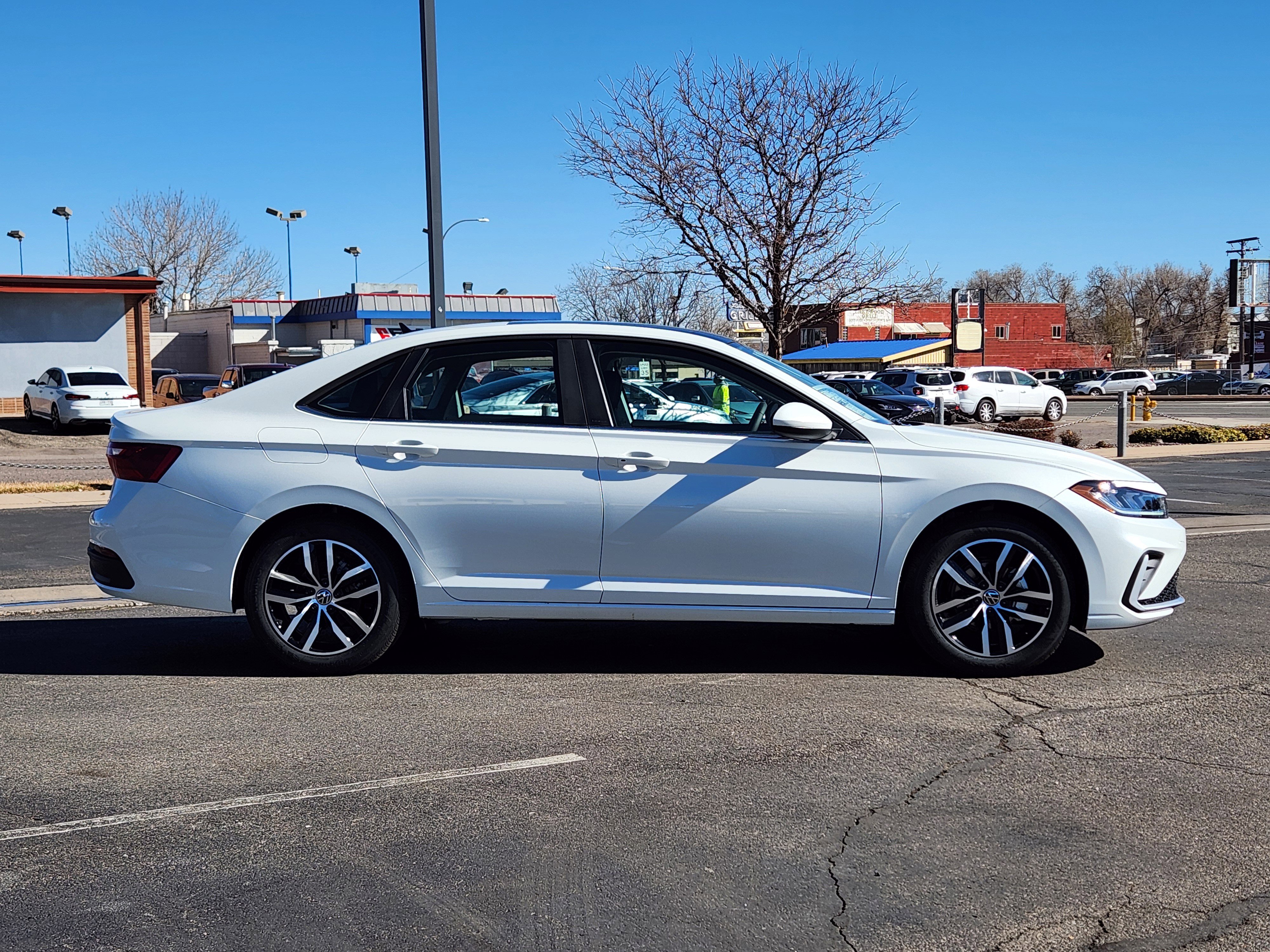 New 2026 Volkswagen Jetta SE image 7