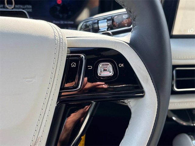 New 2025 Lincoln Aviator Black Label w/ Jet Appearance Package image 28