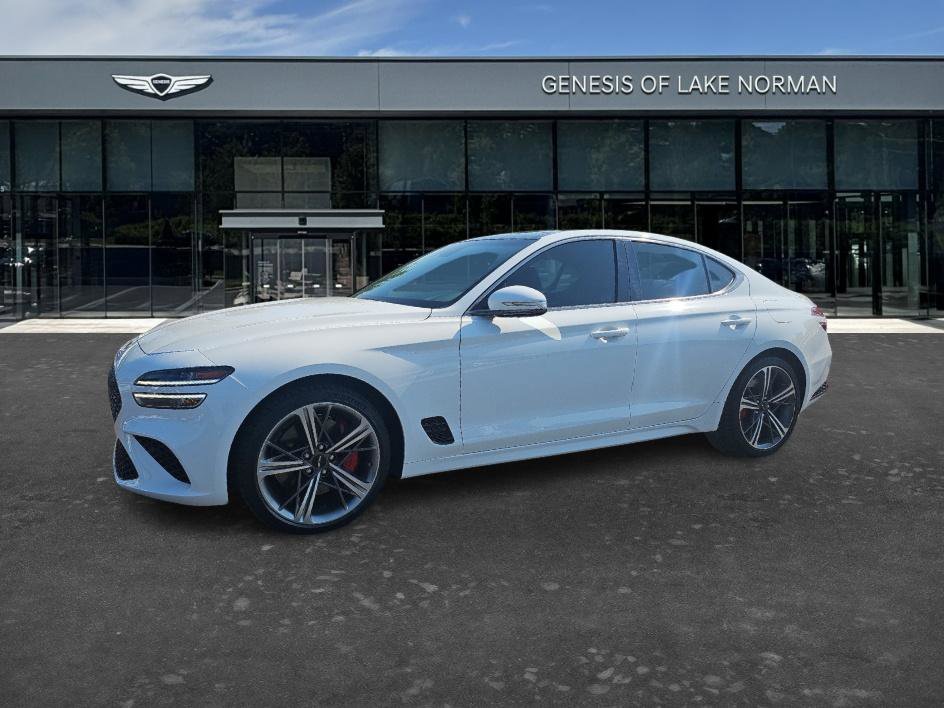 Used 2025 Genesis G70 3.3T Advanced RWD image 1