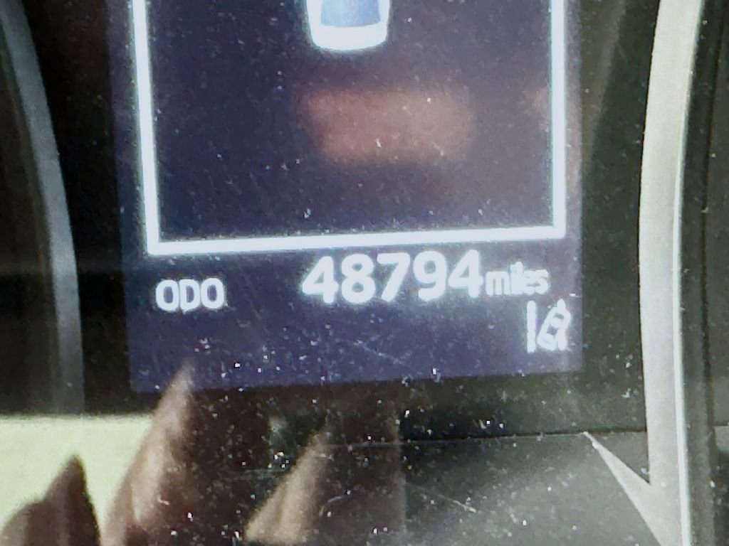 Used 2022 Toyota Camry LE image 32