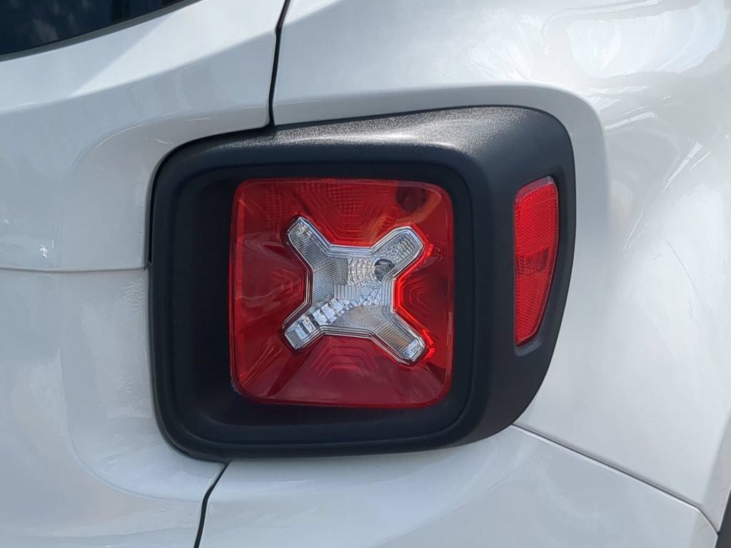 Used 2021 Jeep Renegade Trailhawk w/ Sun & Sound Group AWD/4WD image 9