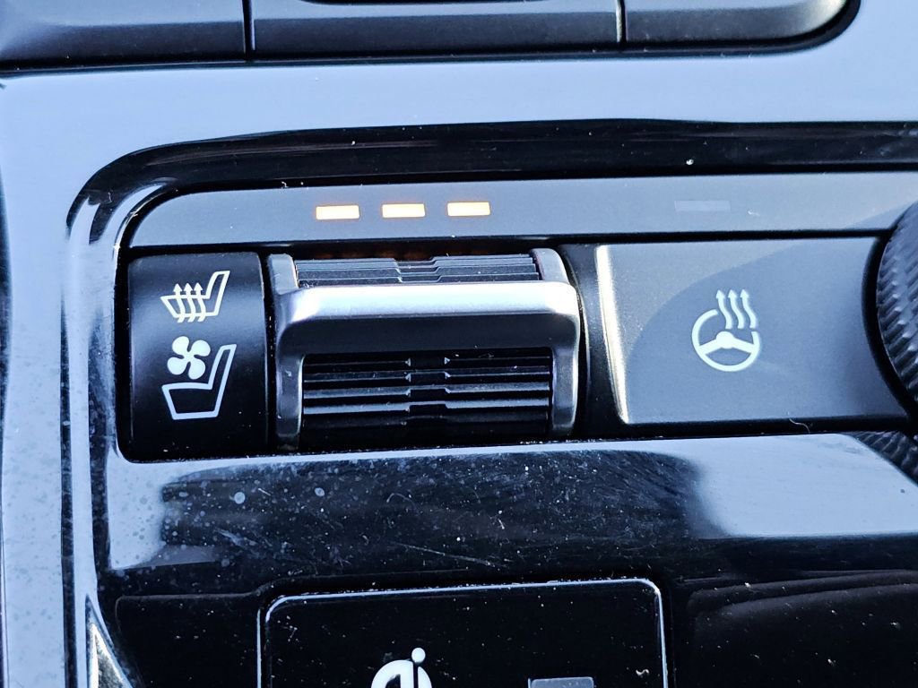 Used 2024 Kia K5 GT w/ GT1 Package FWD image 13