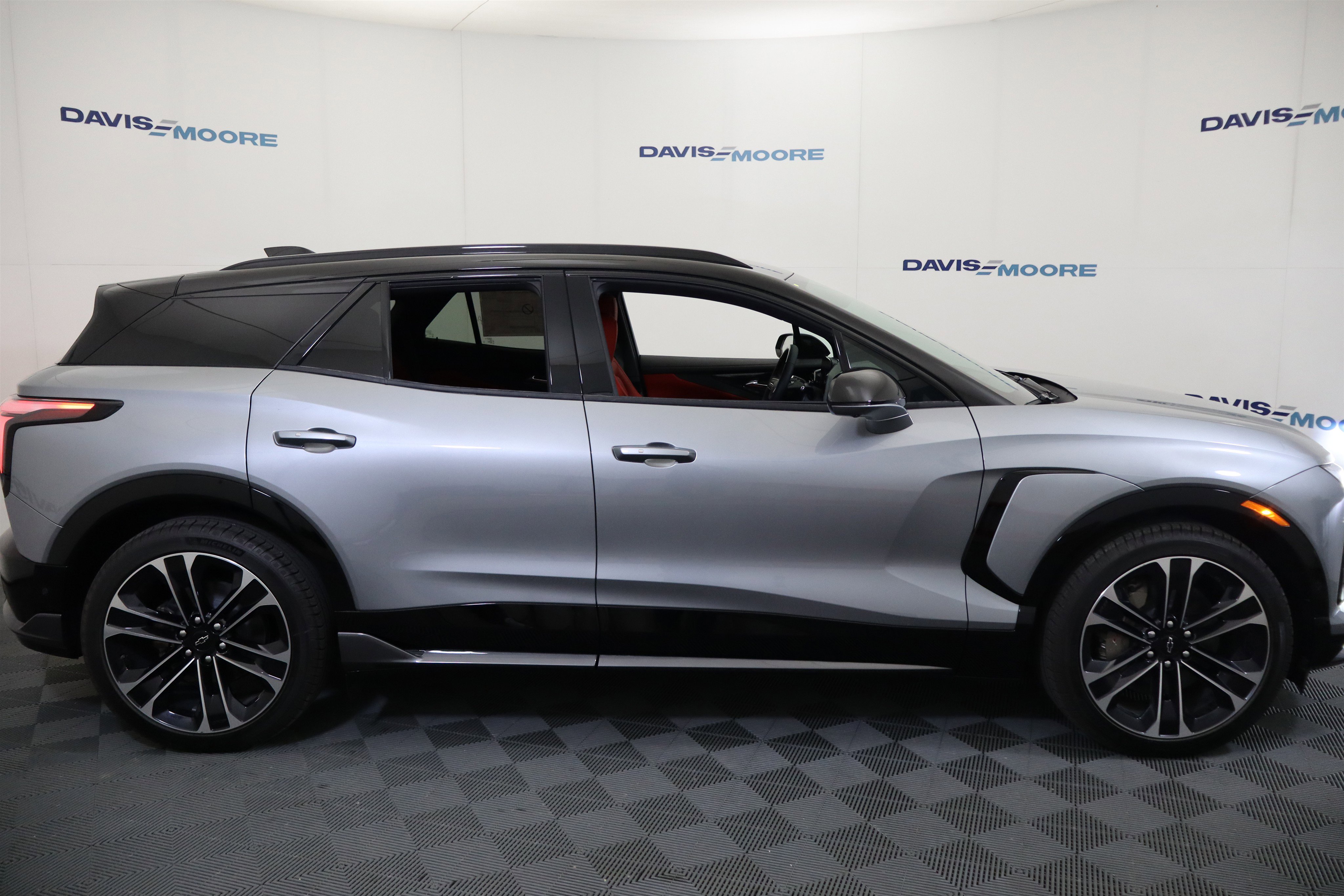 New 2026 Chevrolet Blazer EV SS image 4