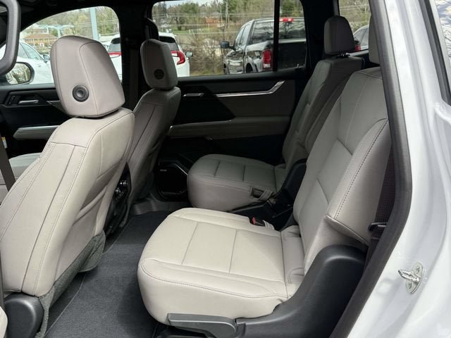 New 2026 GMC Acadia Elevation w/ Elevation Premium Package AWD/4WD image 12