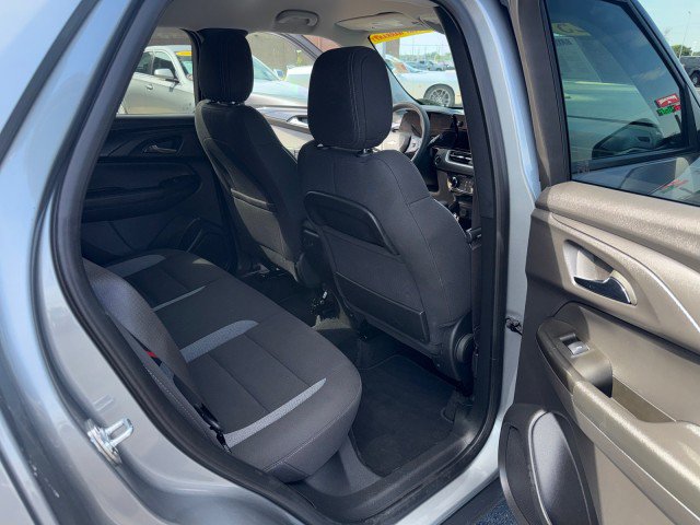 Used 2025 Chevrolet TrailBlazer LT AWD/4WD image 16