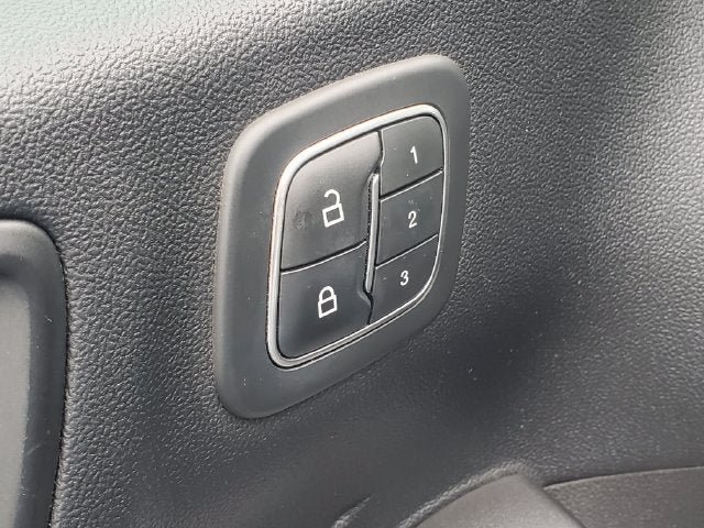 Used 2020 Ford Escape SEL AWD/4WD image 9
