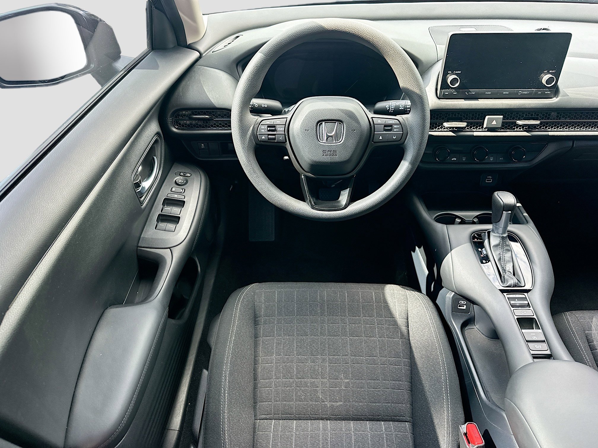 Used 2023 Honda HR-V LX image 16