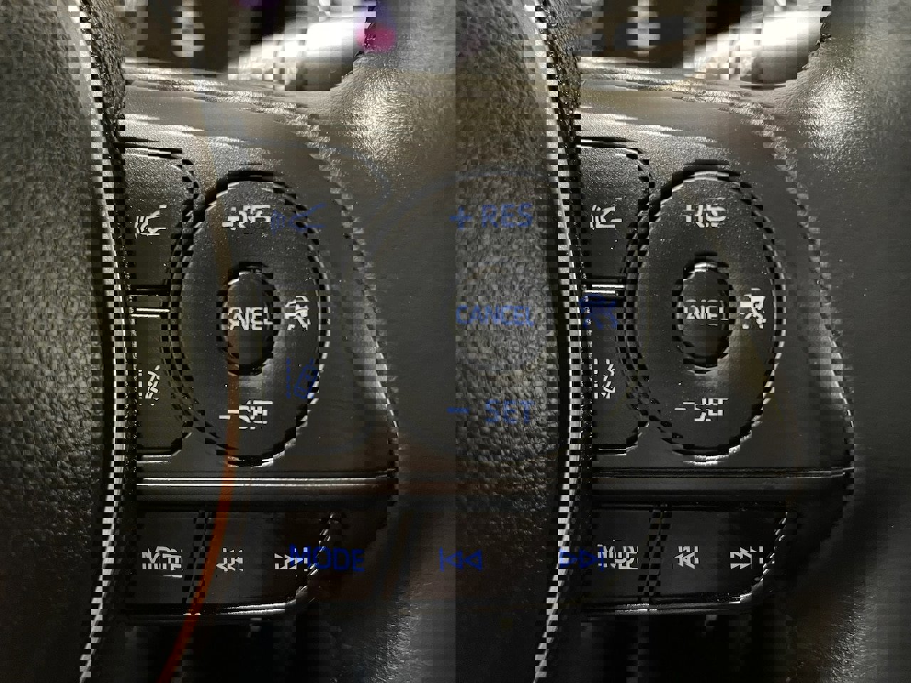 Used 2021 Toyota Corolla SE w/ Carpet Mat Package (TMS) image 13