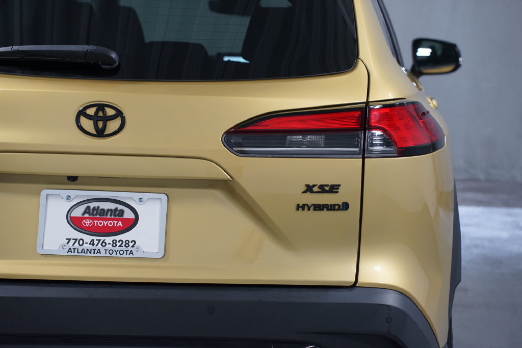 Certified 2023 Toyota Corolla Cross AWD Hybrid w/ Convenience Package image 10