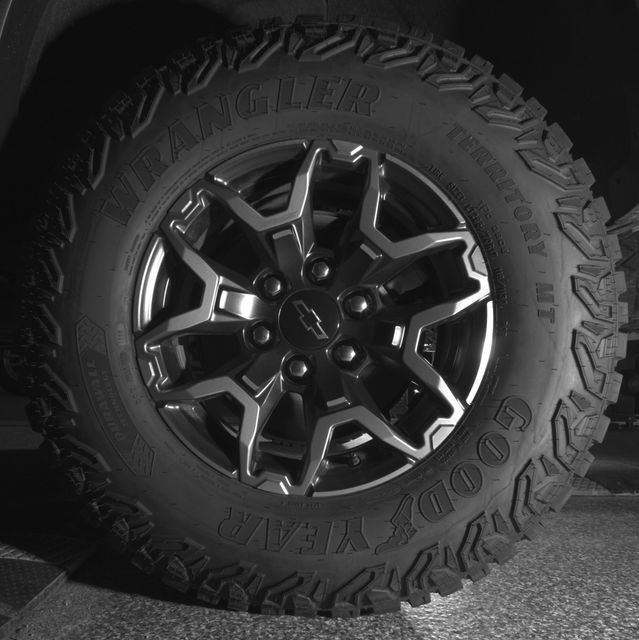 Used 2024 Chevrolet Colorado ZR2 w/ ZR2 Convenience Package III image 42