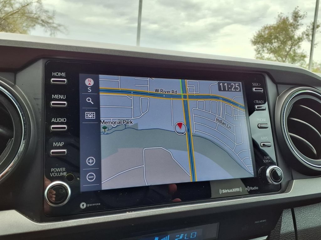 Used 2021 Toyota Tacoma TRD Sport w/ Technology Package RWD image 6