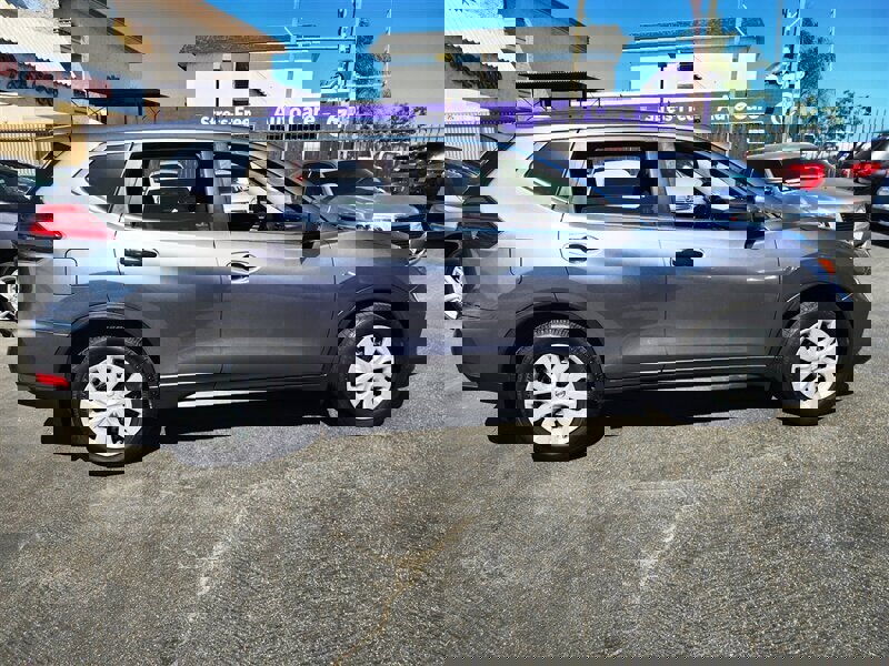 Used 2017 Nissan Rogue S image 22