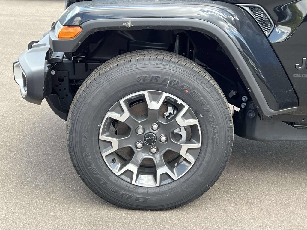 New 2026 Jeep Gladiator Sport AWD/4WD image 11
