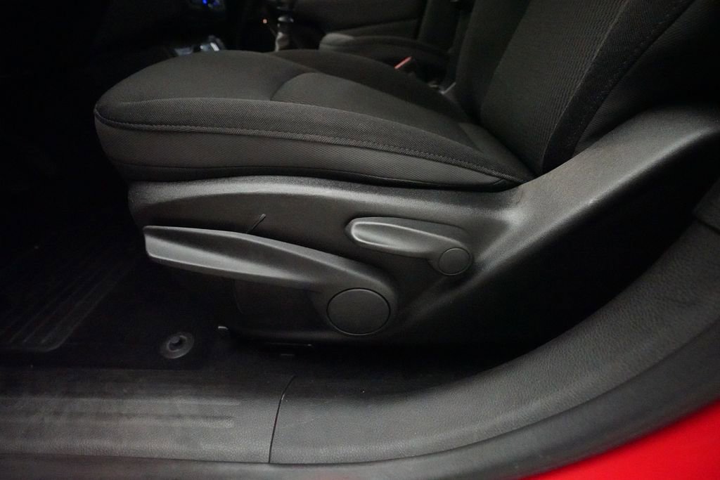 Used 2018 Jeep Renegade Altitude AWD/4WD image 27