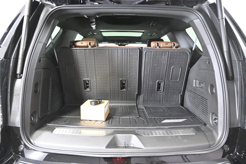 New 2026 Chevrolet Tahoe High Country image 17