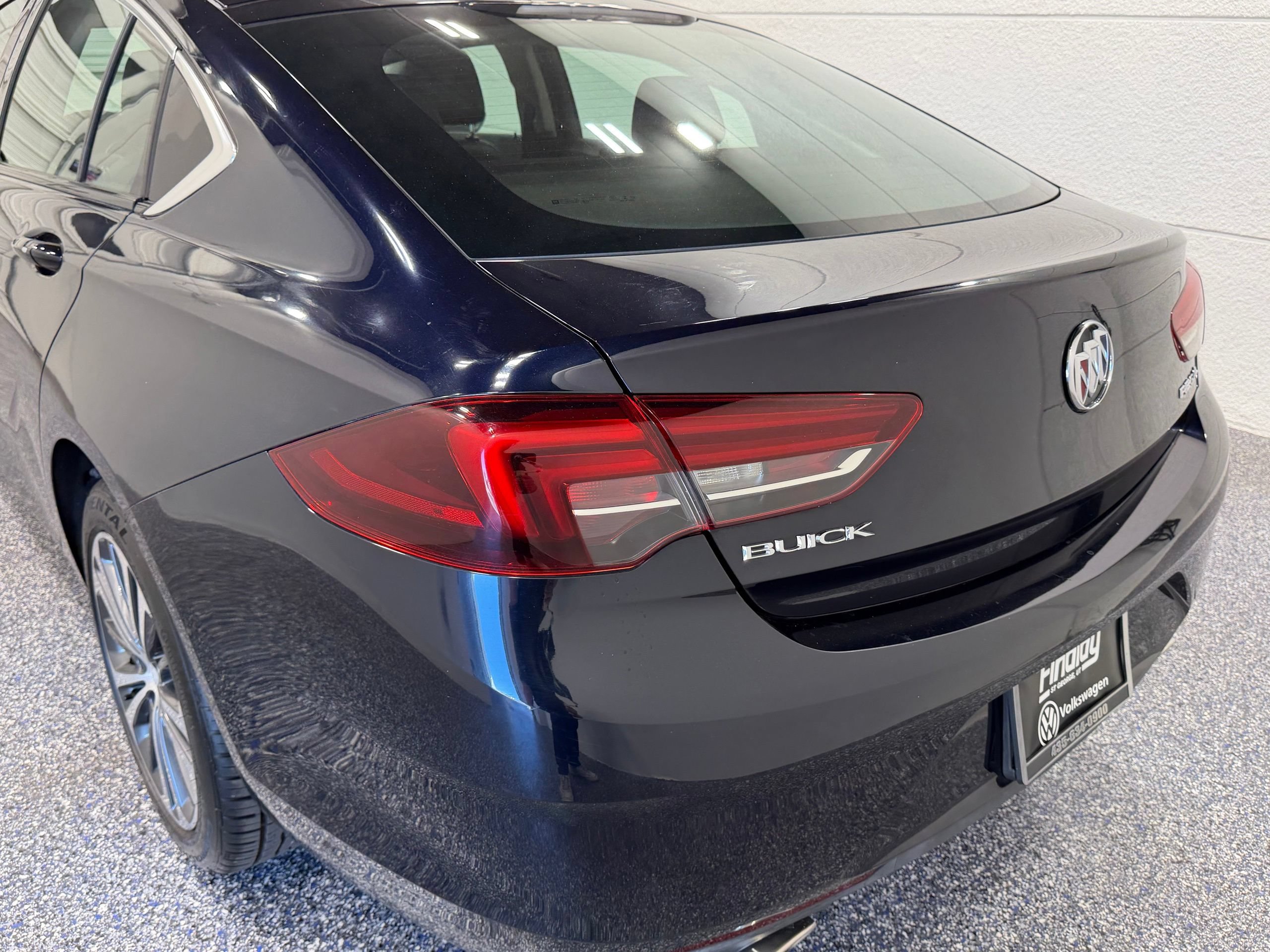 Used 2018 Buick Regal Essence FWD image 16