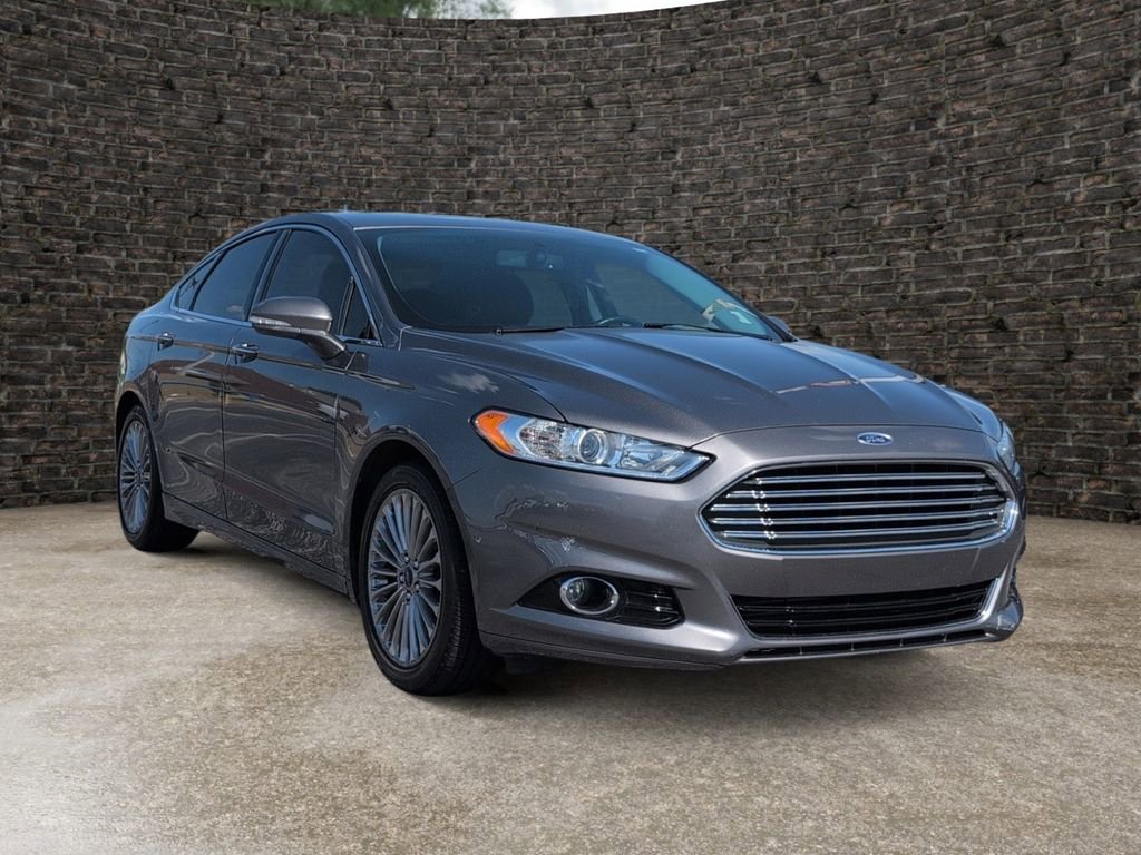 Used 2014 Ford Fusion Titanium FWD image 2