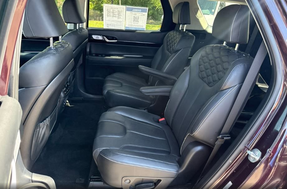Used 2021 Hyundai Palisade Limited FWD image 4