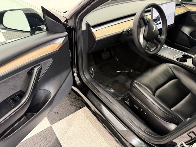 Used 2021 Tesla Model 3 Standard Range Plus RWD image 30