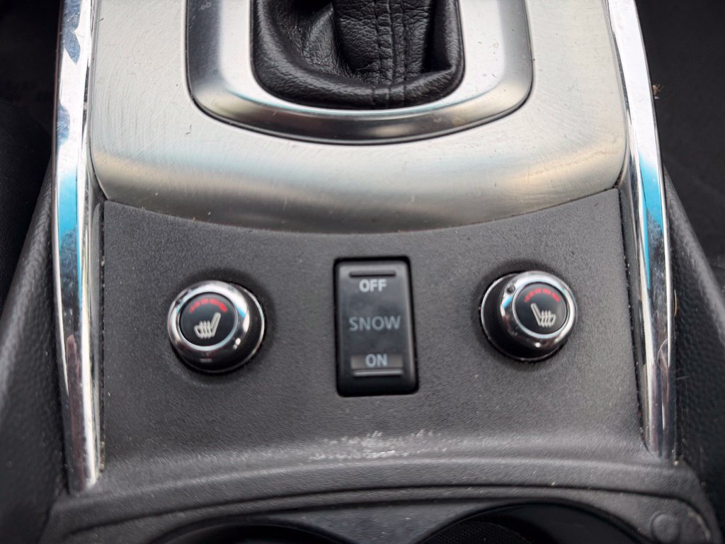 Used 2015 INFINITI Q60 AWD Coupe w/ Premium Package image 19