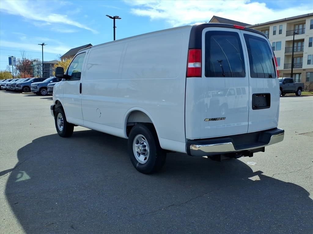 New 2026 Chevrolet Express 2500 Extended w/ Driver Convenience Package image 35