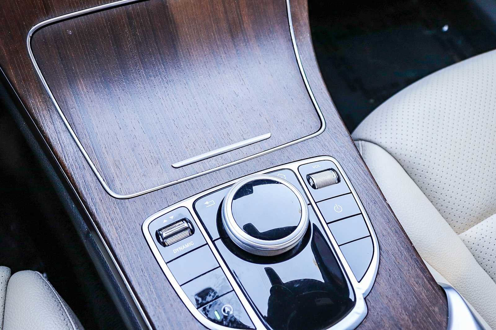 Used 2020 Mercedes-Benz C 300 Sedan image 22