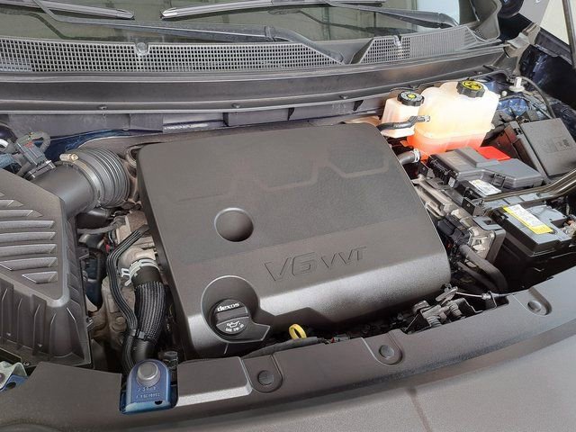 Used 2023 Chevrolet Traverse LT image 32