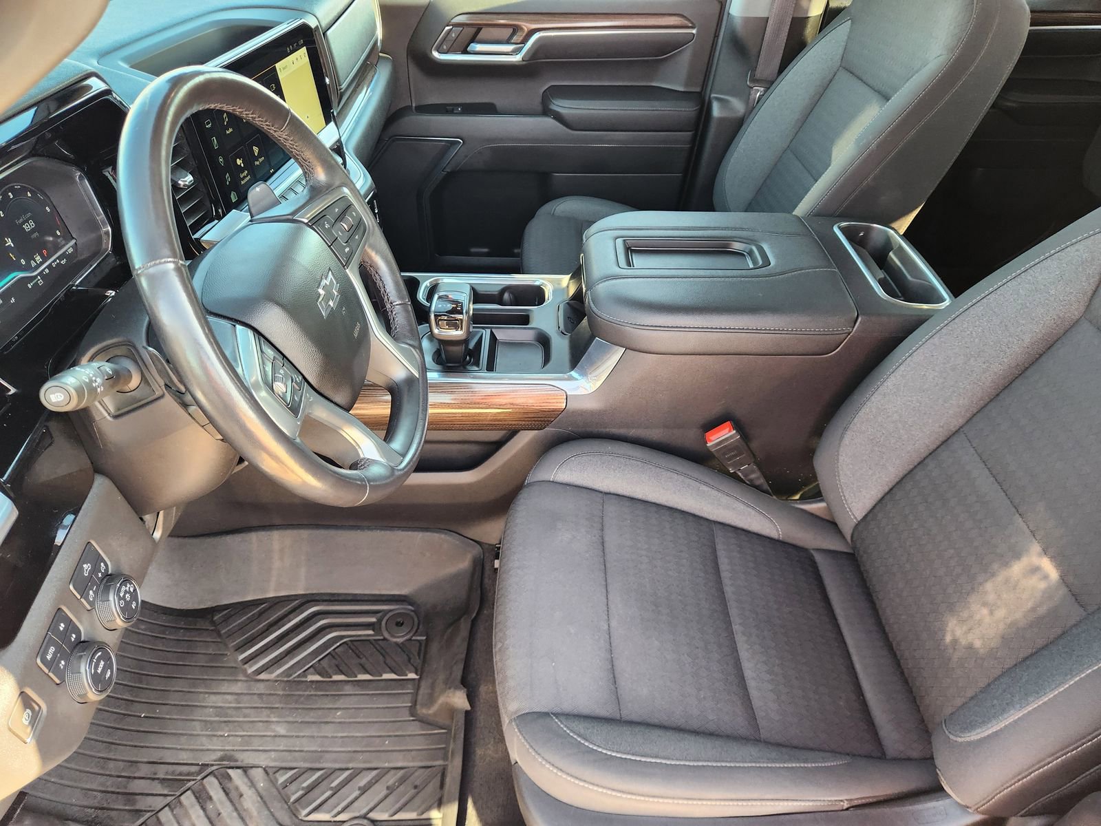 Used 2022 Chevrolet Silverado 1500 LT Trail Boss w/ Protection Package image 14