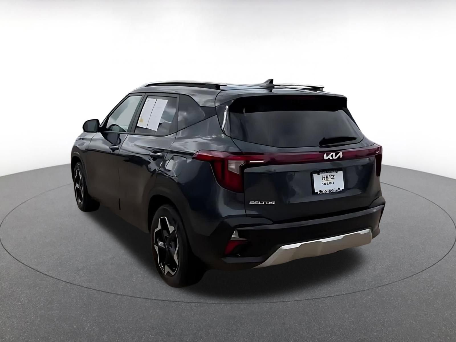 Used 2025 Kia Seltos S FWD image 10