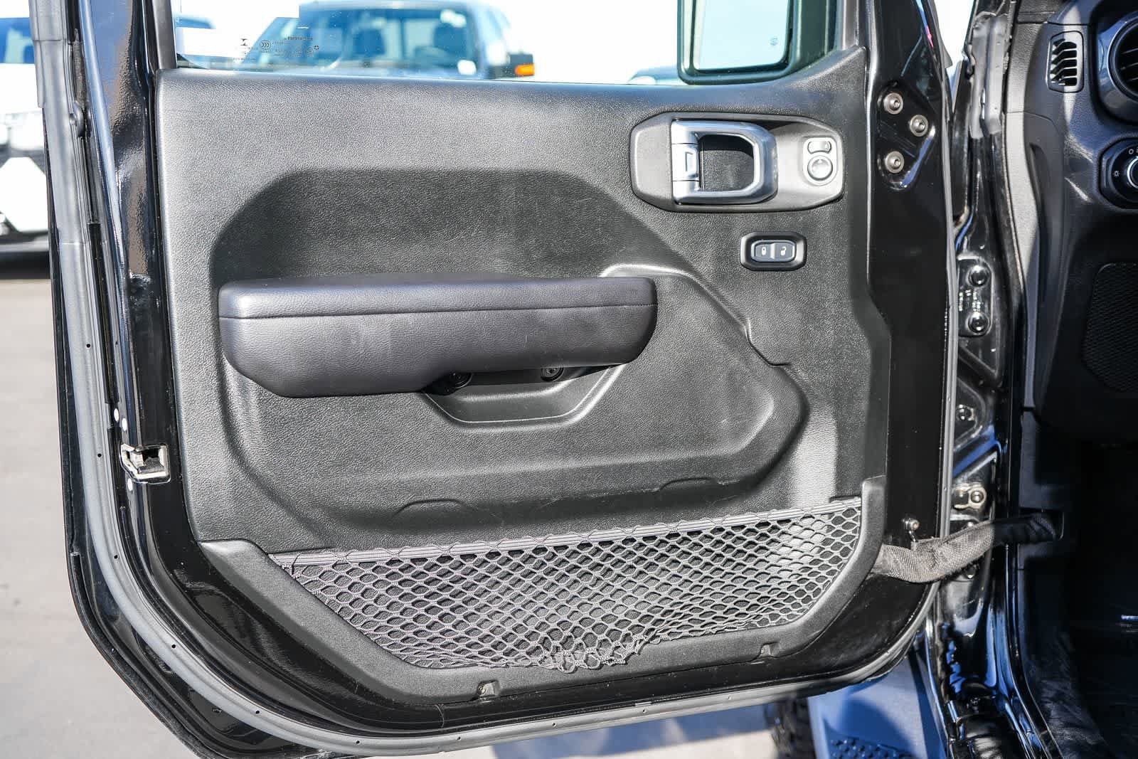 Used 2020 Jeep Wrangler Unlimited Sport AWD/4WD image 23
