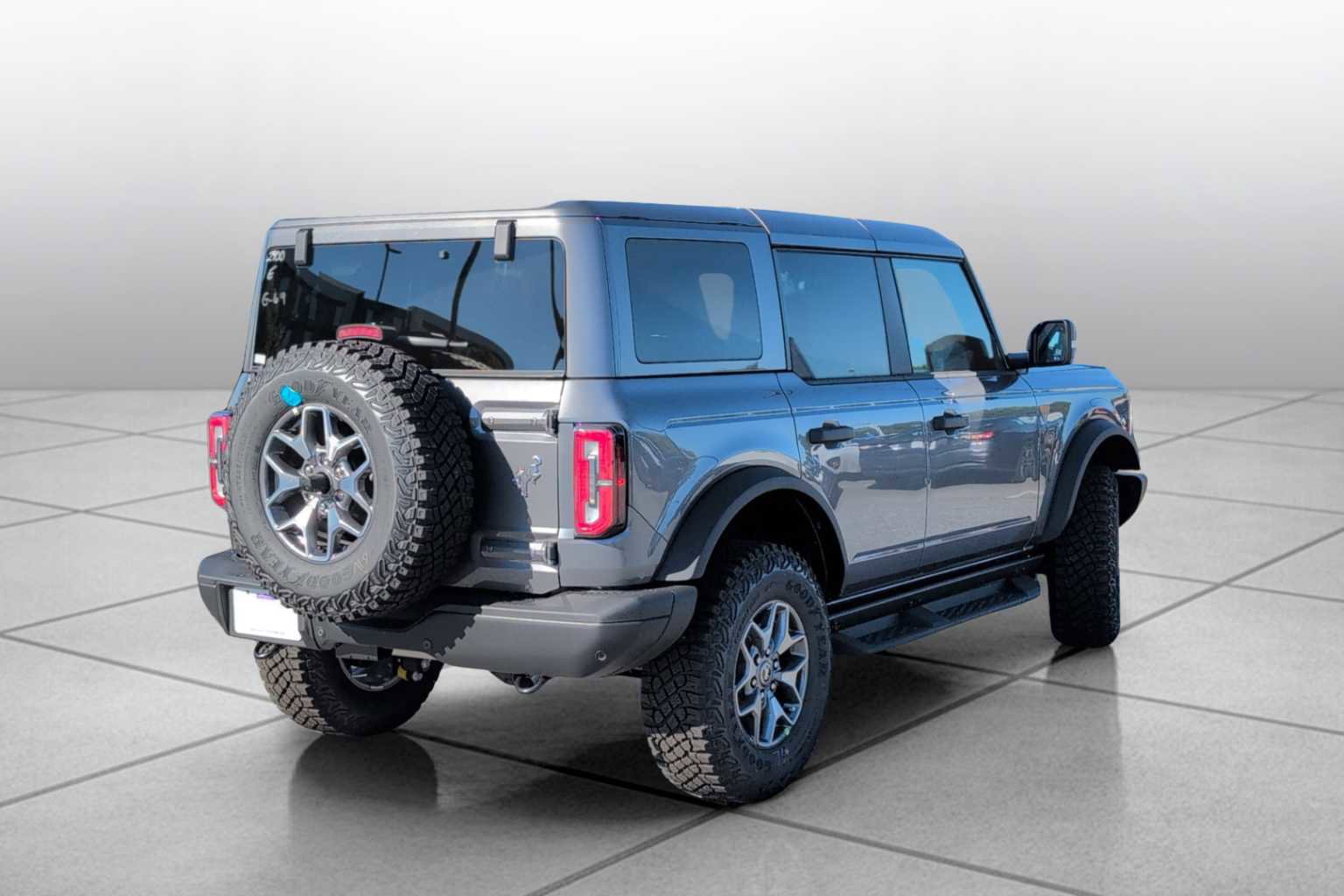 New 2025 Ford Bronco Badlands image 13