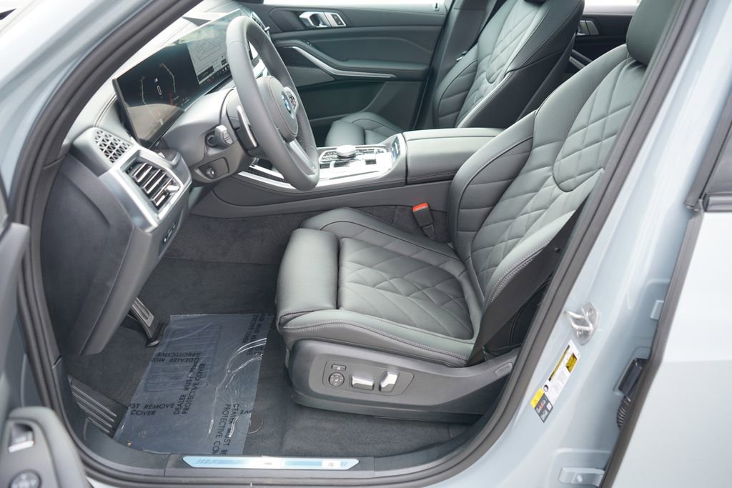 New 2026 BMW X5 xDrive50e w/ M Sport Package image 11