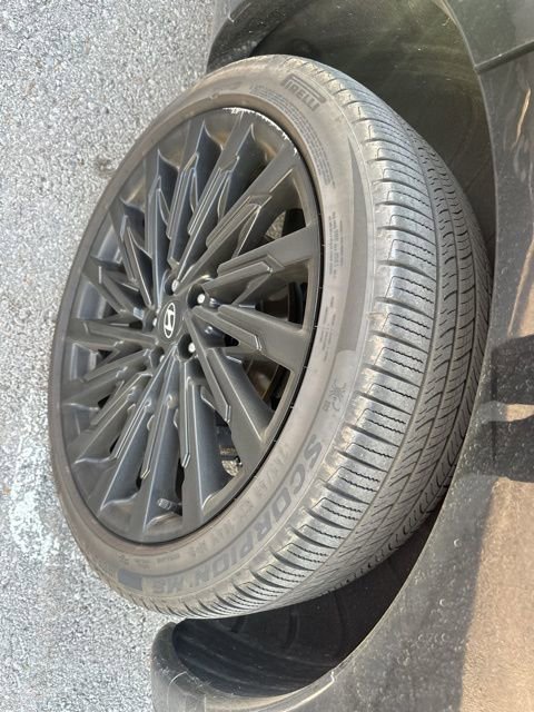 Used 2024 Hyundai Santa Fe Calligraphy image 22