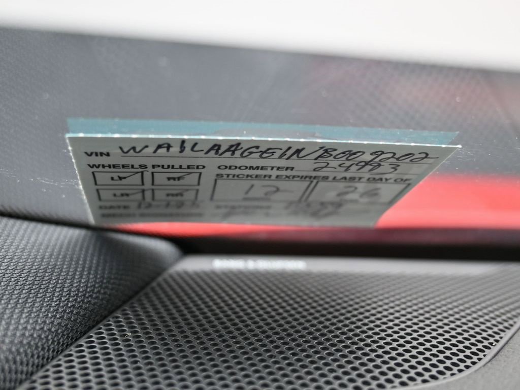 Used 2022 Audi e-tron Premium Plus w/ Premium Plus Package image 10