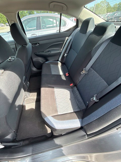 Used 2025 Nissan Versa SV FWD image 28